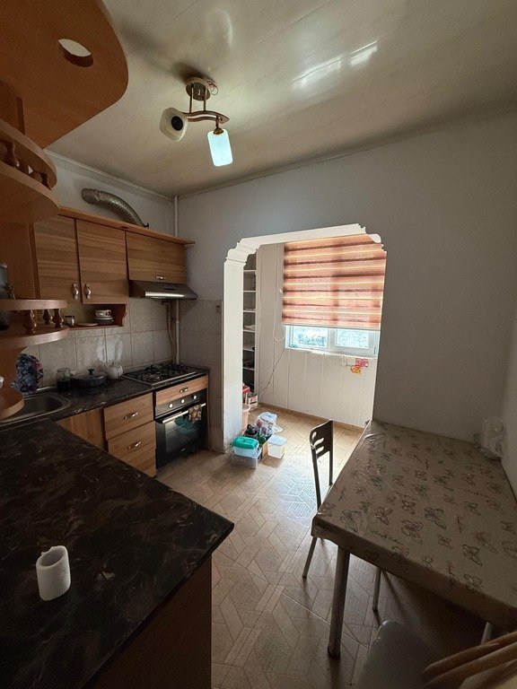Kirayə verilir 4 otaqlı köhnə tikili, 100 m², İnşaatçılar m.-6