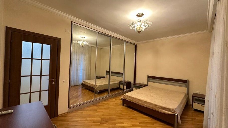 Satılır 4 otaqlı yeni tikili, 195 m², Nərimanov-5