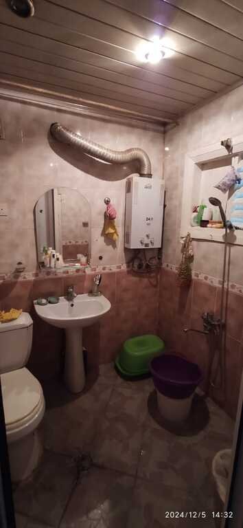 Satılır 1 otaqlı köhnə tikili, 34 m², Xalqlar dostluğu m.-2