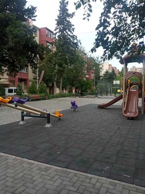 Satılır 1 otaqlı köhnə tikili, 34 m², Xalqlar dostluğu m.-4