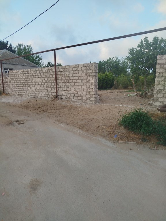 21 sot torpaq satılır, Buzovna-1