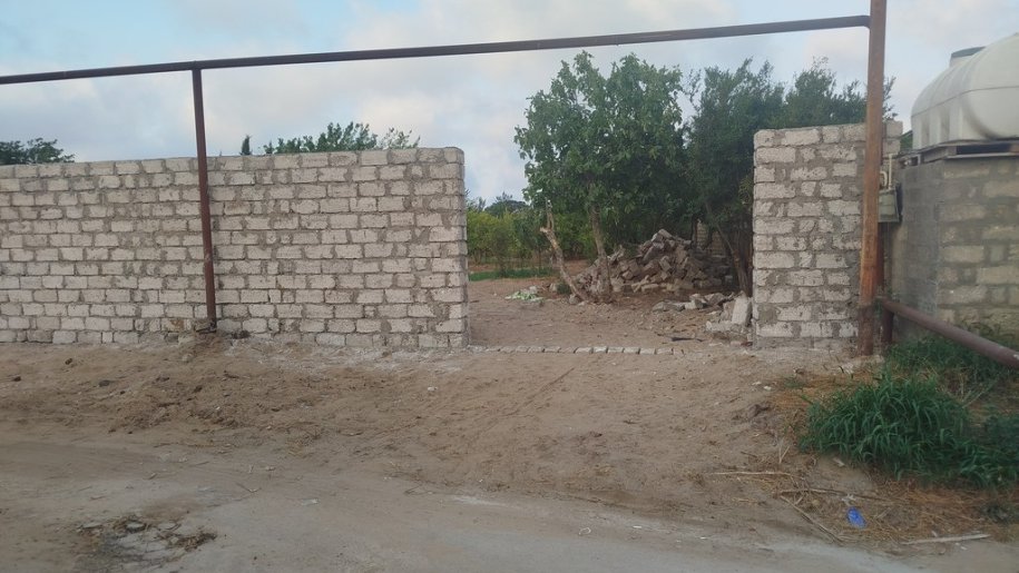 21 sot torpaq satılır, Buzovna-2