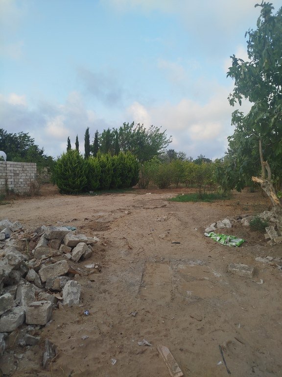 21 sot torpaq satılır, Buzovna-7