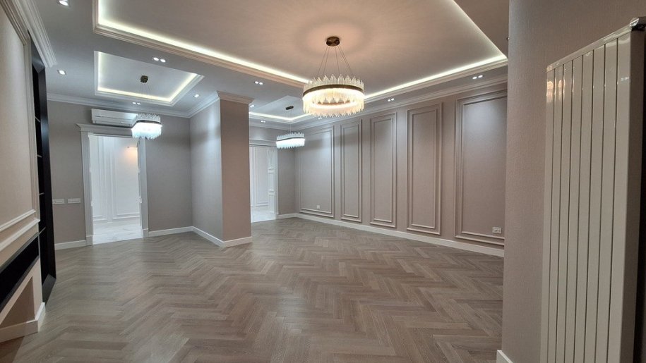 Satılır 4 otaqlı yeni tikili, 205 m², 28 May m.-6