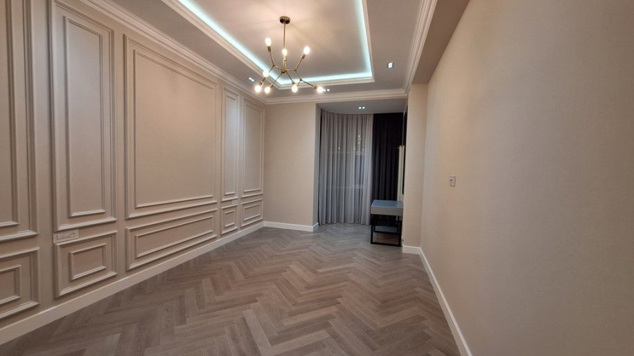 Satılır 4 otaqlı yeni tikili, 205 m², 28 May m.-16