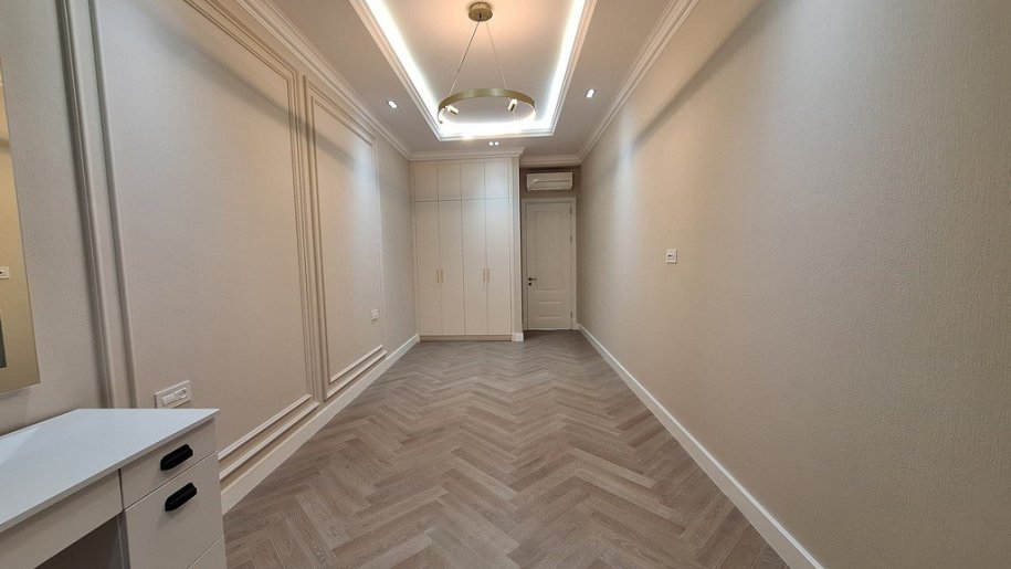 Satılır 4 otaqlı yeni tikili, 205 m², 28 May m.-19