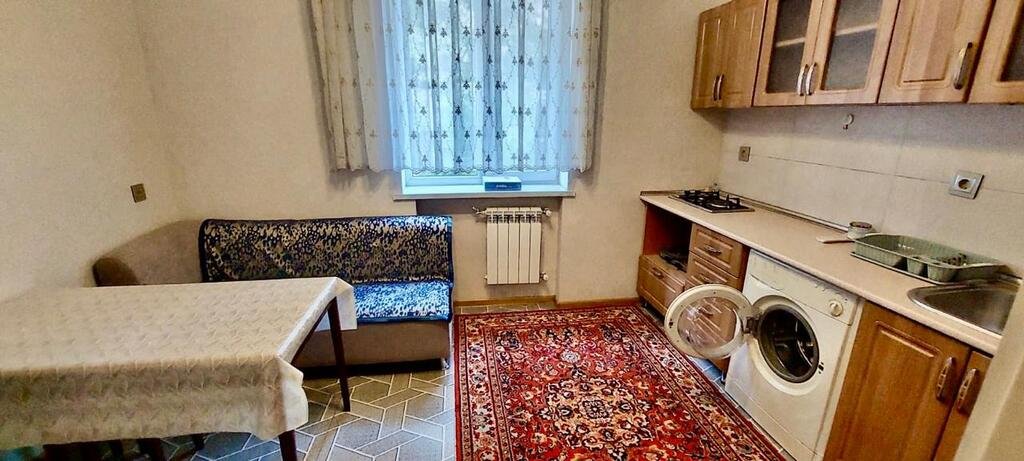 Kirayə verilir 1 otaqlı köhnə tikili, 50 m², 28 May m.-5