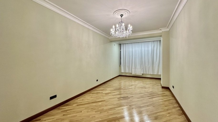Satılır 4 otaqlı yeni tikili, 184 m², Nəriman Nərimanov m.-5