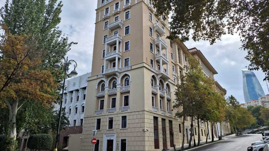 Kirayə verilir 2 otaqlı köhnə tikili, 25 m², İçərişəhər m.-13