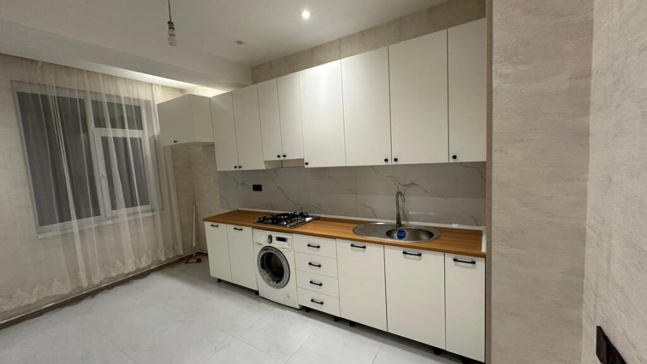 Kirayə verilir 3 otaqlı yeni tikili, 90 m², Saray-4
