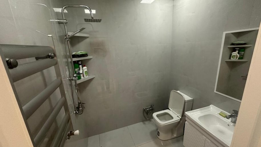 Kirayə verilir 3 otaqlı yeni tikili, 90 m², Saray-10