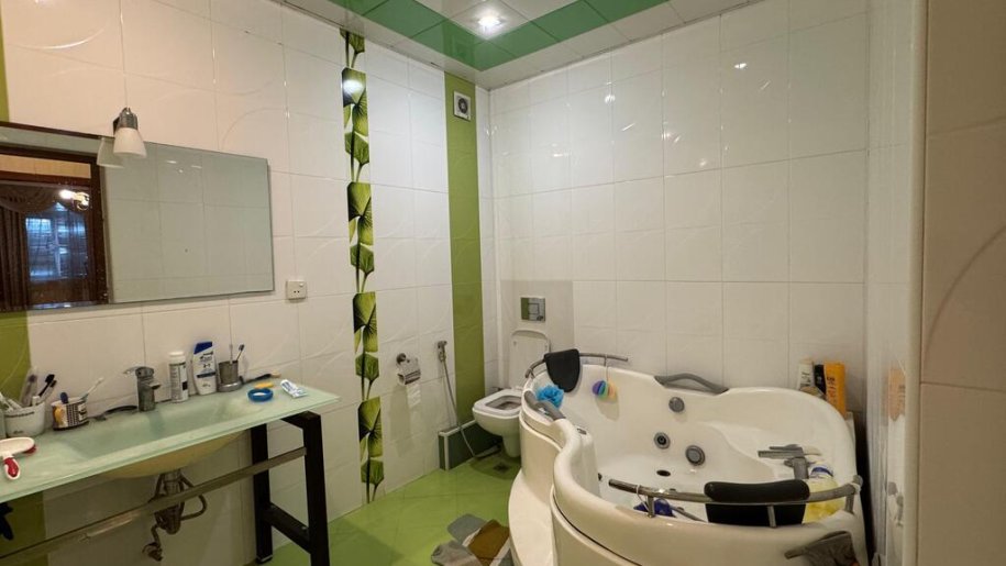 Satılır 4 otaqlı yeni tikili, 180 m², Azadlıq Prospekti m.-14