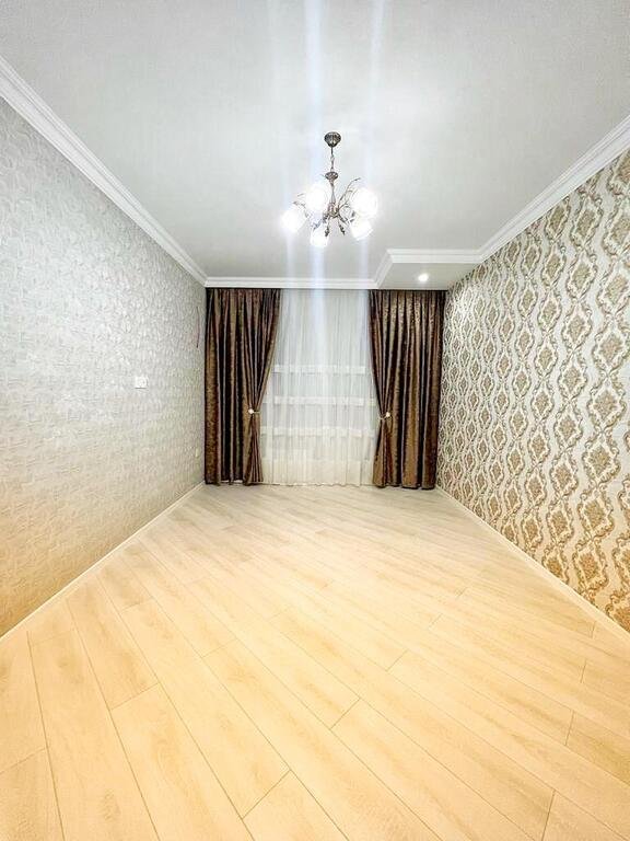 Satılır 3 otaqlı köhnə tikili, 75 m², Memar Əcəmi m.-3