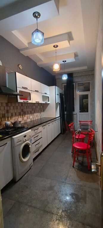 Kirayə verilir 3 otaqlı yeni tikili, 145 m², Memar Əcəmi m.-13