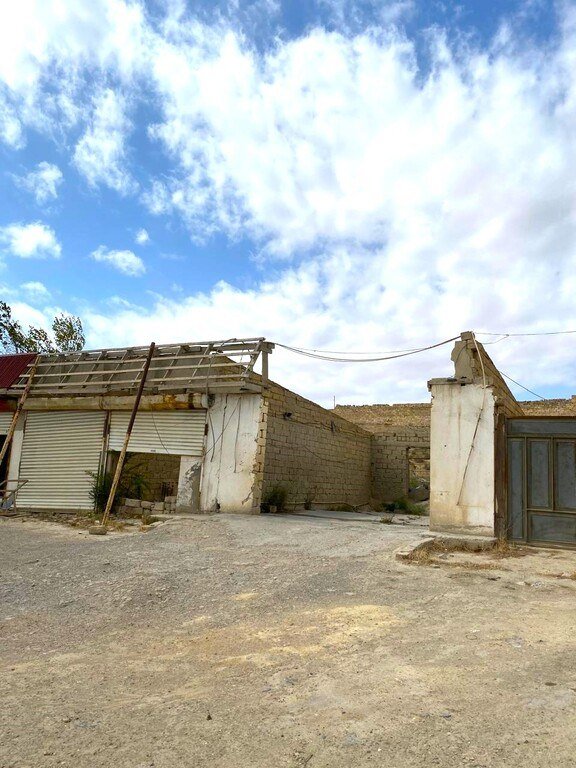 800 m<sup>2</sup> obyekt satılır, Qobu-3