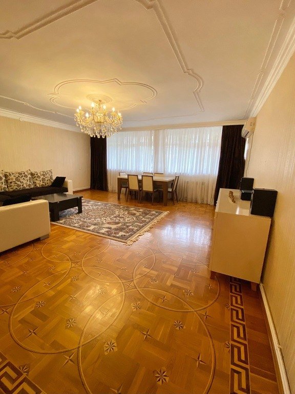 Satılır 4 otaqlı köhnə tikili, 95 m², Binəqədi-2
