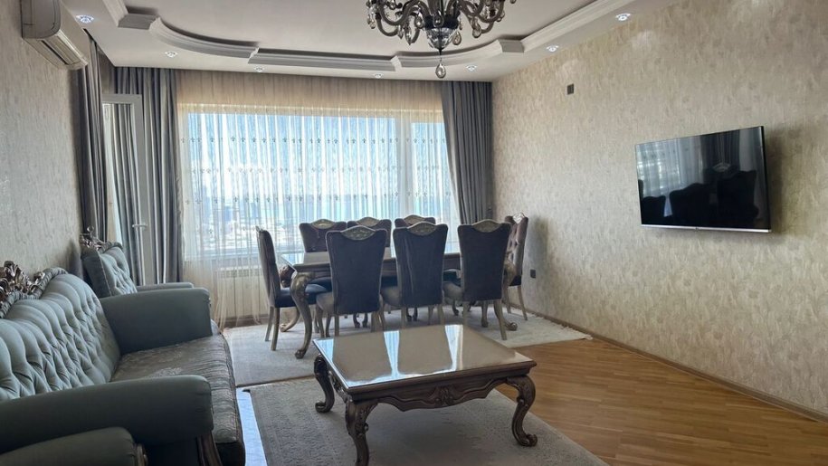 Satılır 2 otaqlı yeni tikili, 80 m², İçərişəhər m.-4