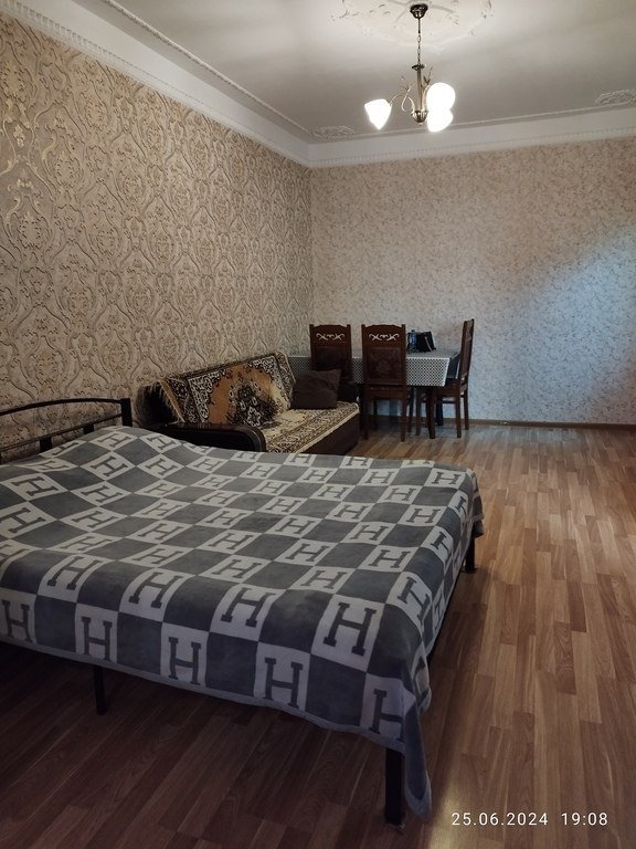 Kirayə verilir 1 otaqlı köhnə tikili, 35 m², 20 Yanvar m.-14
