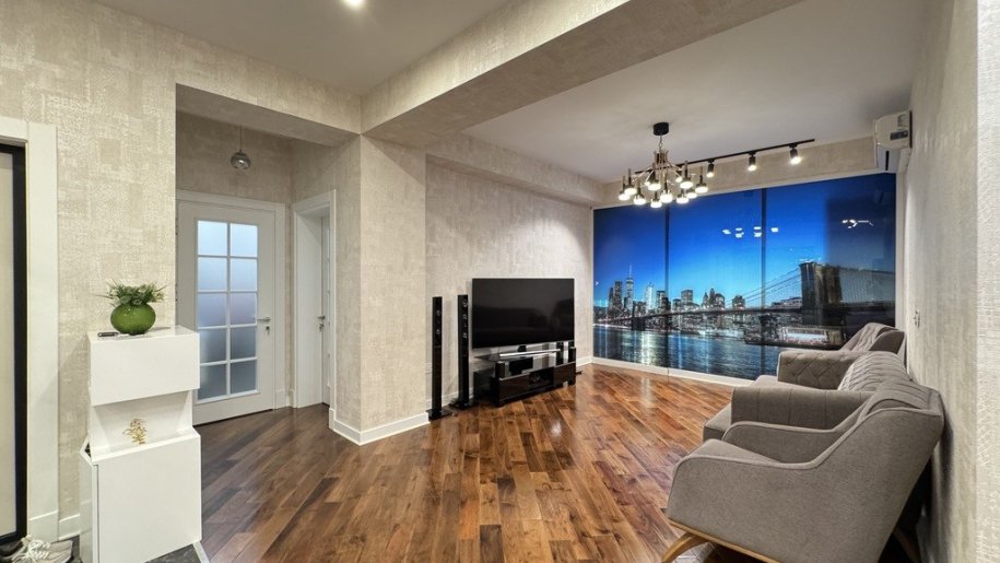 Satılır 4 otaqlı yeni tikili, 136 m², Neftçilər m.-7