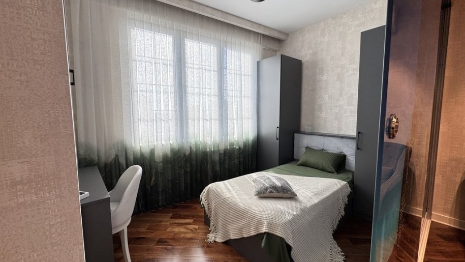 Satılır 4 otaqlı yeni tikili, 136 m², Neftçilər m.-11