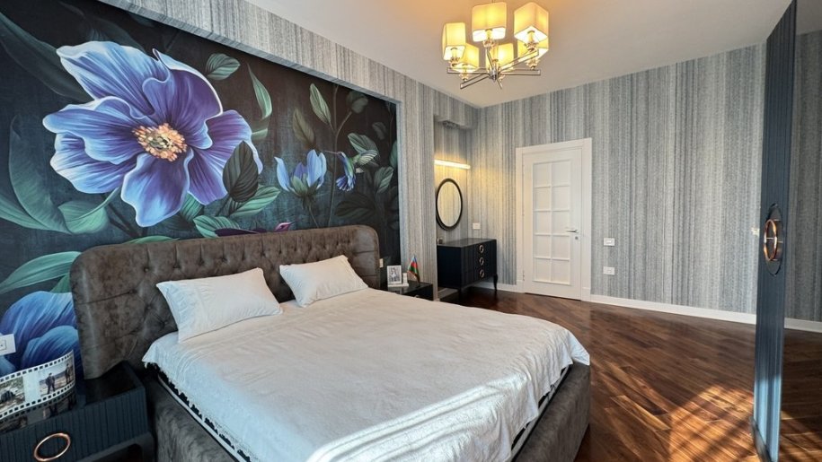Satılır 4 otaqlı yeni tikili, 136 m², Neftçilər m.-19