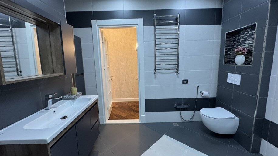 Satılır 4 otaqlı yeni tikili, 136 m², Neftçilər m.-29