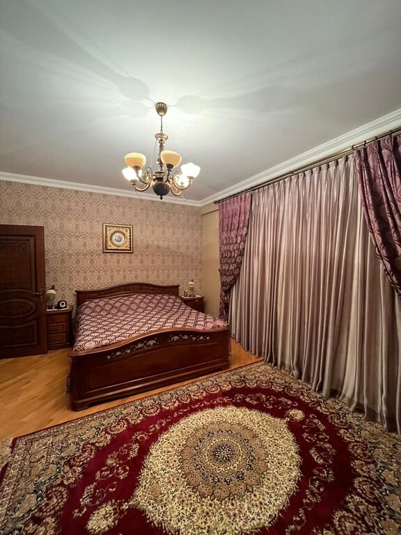 Satılır 4 otaqlı yeni tikili, 213 m², Nizami m.-4