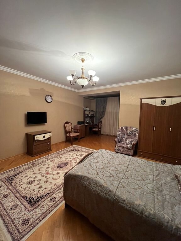 Satılır 4 otaqlı yeni tikili, 213 m², Nizami m.-7