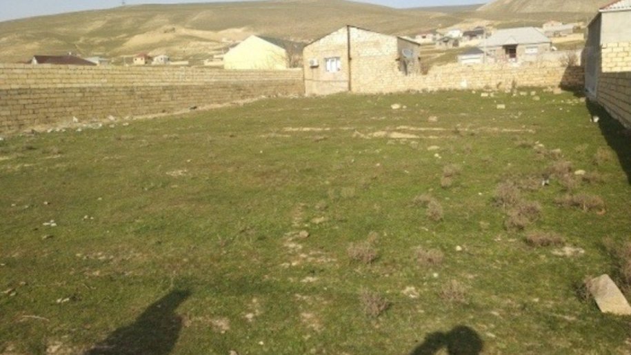 8 sot torpaq satılır, Qobu-3