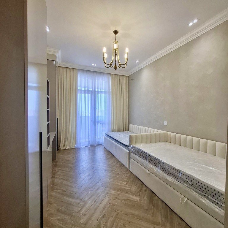 Satılır 3 otaqlı yeni tikili, 95 m², Qara Qarayev m.-12