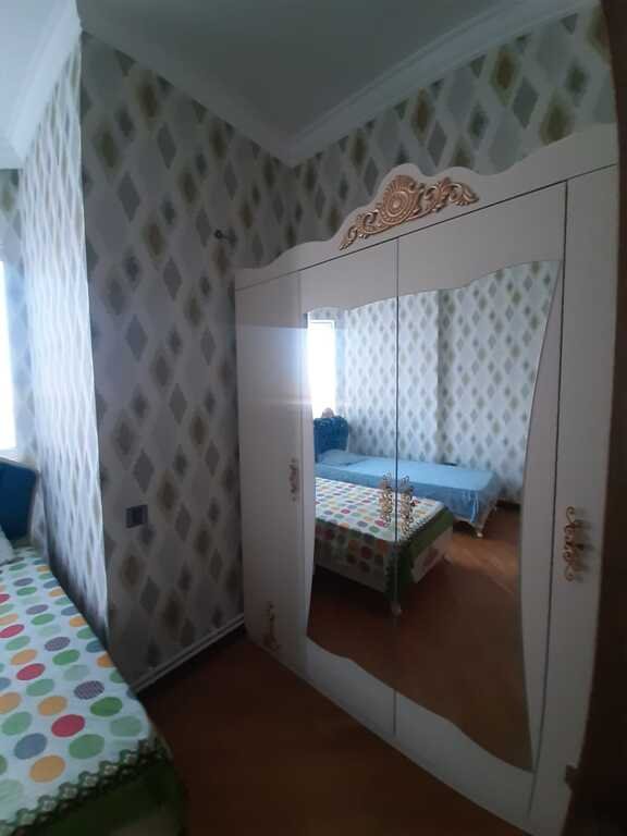 Kirayə verilir 3 otaqlı yeni tikili, 130 m², 8 noyabr-8