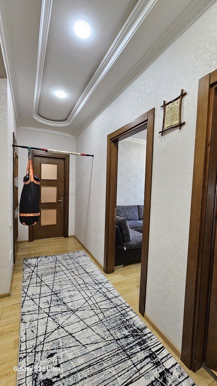 Satılır 3 otaqlı yeni tikili, 78 m², İnşaatçılar m.-9