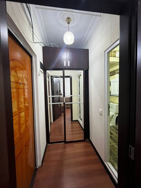 Satılır 1 otaqlı köhnə tikili, 32 m², Memar Əcəmi m.-6