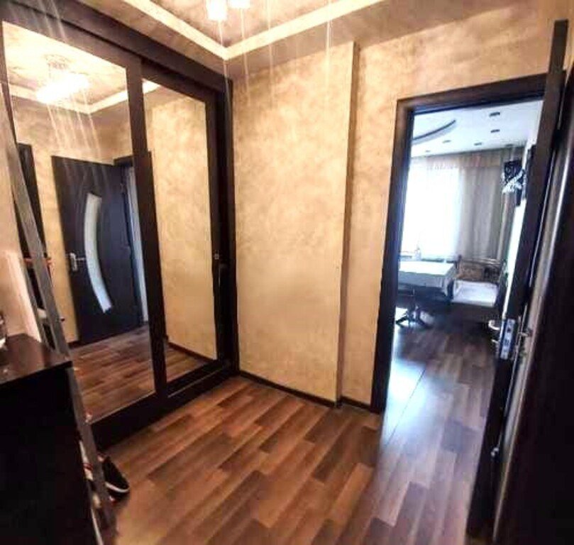 Satılır 2 otaqlı köhnə tikili, 60 m², Memar Əcəmi m.-9