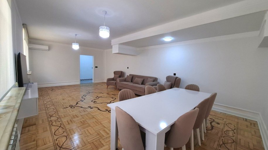 Satılır 3 otaqlı köhnə tikili, 113 m², 28 May m.-7