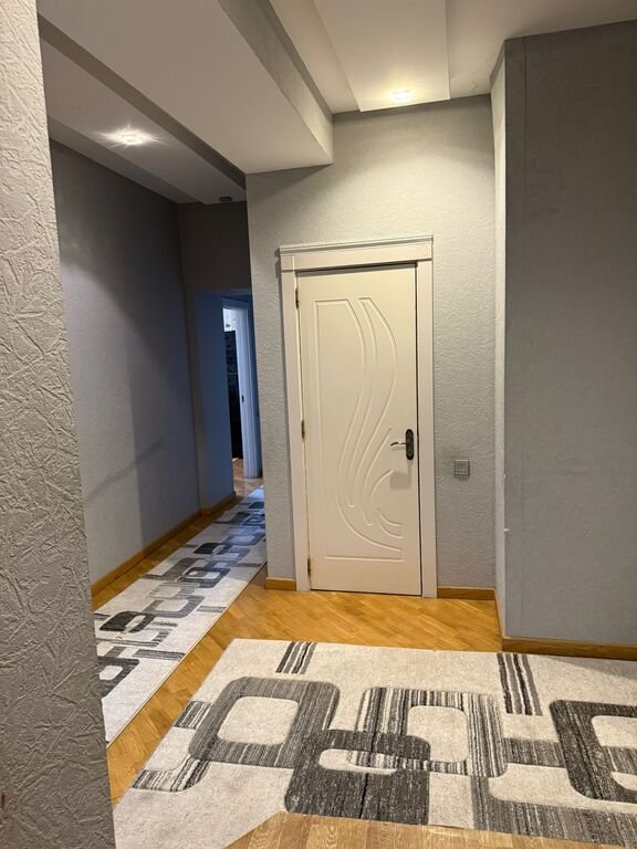 Satılır 2 otaqlı yeni tikili, 85 m², 8-ci mikrorayon-7