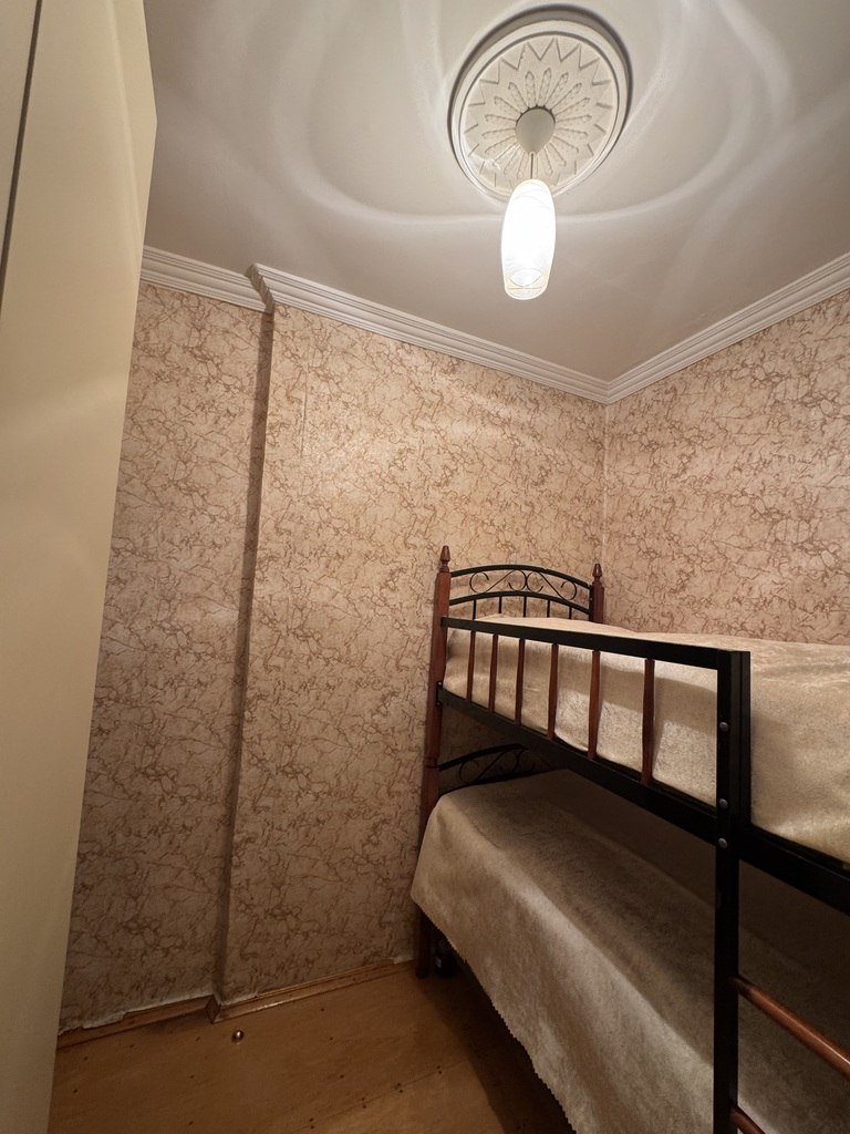 Satılır 3 otaqlı köhnə tikili, 50 m², 7-ci mikrorayon-8
