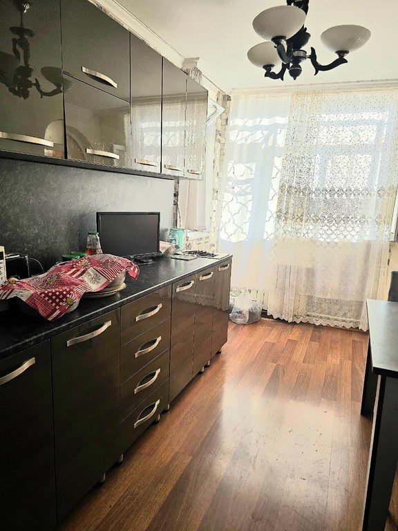 Satılır 4 otaqlı köhnə tikili, 90 m², Nəriman Nərimanov m.-6