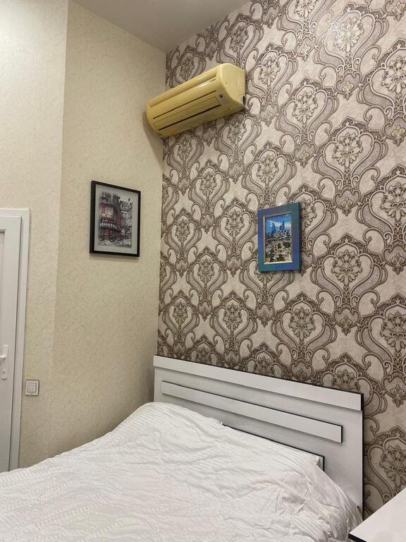 Kirayə verilir 1 otaqlı köhnə tikili, 18 m², Sahil m.-2