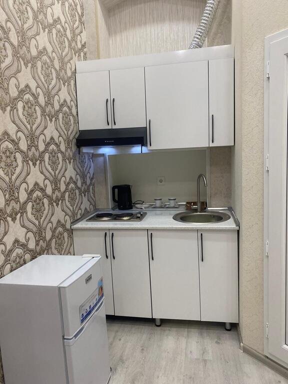 Kirayə verilir 1 otaqlı köhnə tikili, 18 m², Sahil m.-12
