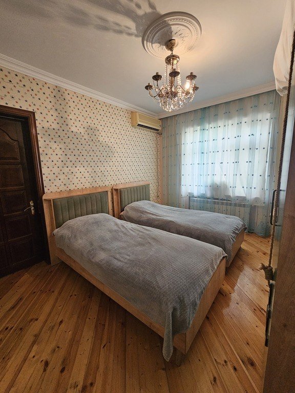 Satılır 4 otaqlı köhnə tikili, 90 m², Sumqayıt-7
