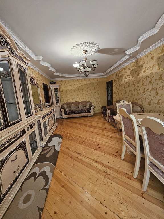 Satılır 4 otaqlı köhnə tikili, 90 m², Sumqayıt-16