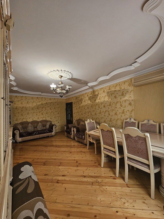 Satılır 4 otaqlı köhnə tikili, 90 m², Sumqayıt-17
