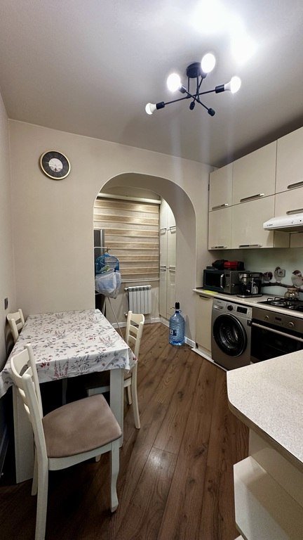 Satılır 3 otaqlı köhnə tikili, 56.3 m², Sumqayıt-13