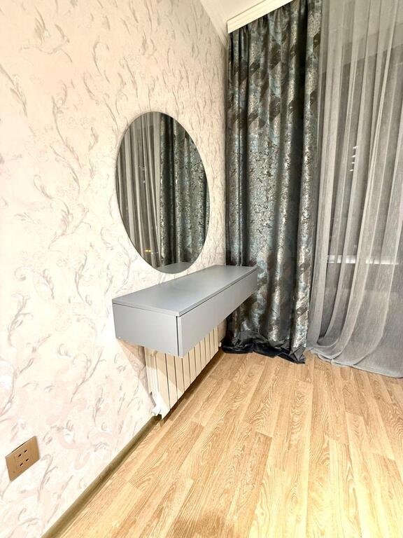 Kirayə verilir 3 otaqlı yeni tikili, 90 m², 28 May m.-4