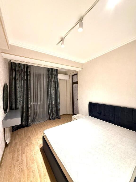 Kirayə verilir 3 otaqlı yeni tikili, 90 m², 28 May m.-5