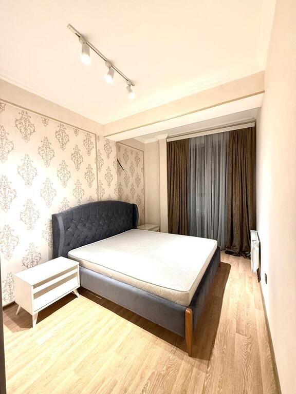 Kirayə verilir 3 otaqlı yeni tikili, 90 m², 28 May m.-7