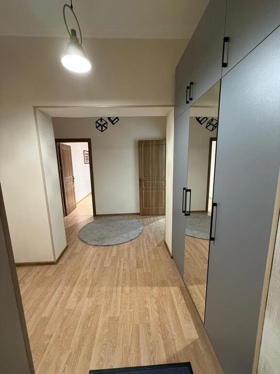 Kirayə verilir 3 otaqlı yeni tikili, 90 m², 28 May m.-19