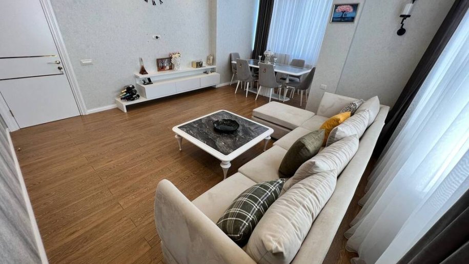Kirayə verilir 2 otaqlı yeni tikili, 75 m², İnşaatçılar m.-6