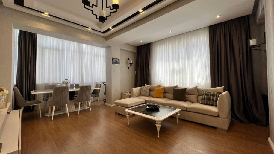 Kirayə verilir 2 otaqlı yeni tikili, 75 m², İnşaatçılar m.-7